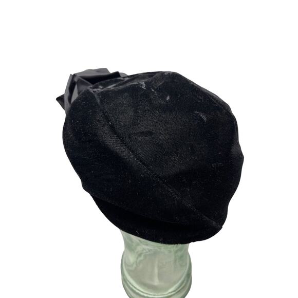 Velvet Satin Beret Exagerated Bow Front Hat Jeweled Detail Circa 40s 50s Vogue - Picture 5 of 7